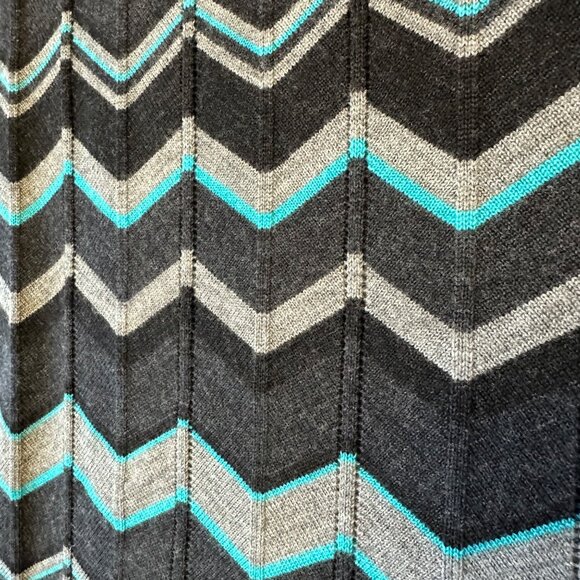 Krimson Klover 100% Merino Wool Chevron Knit Pull On Skirt Size M Short Gray - Picture 4 of 10